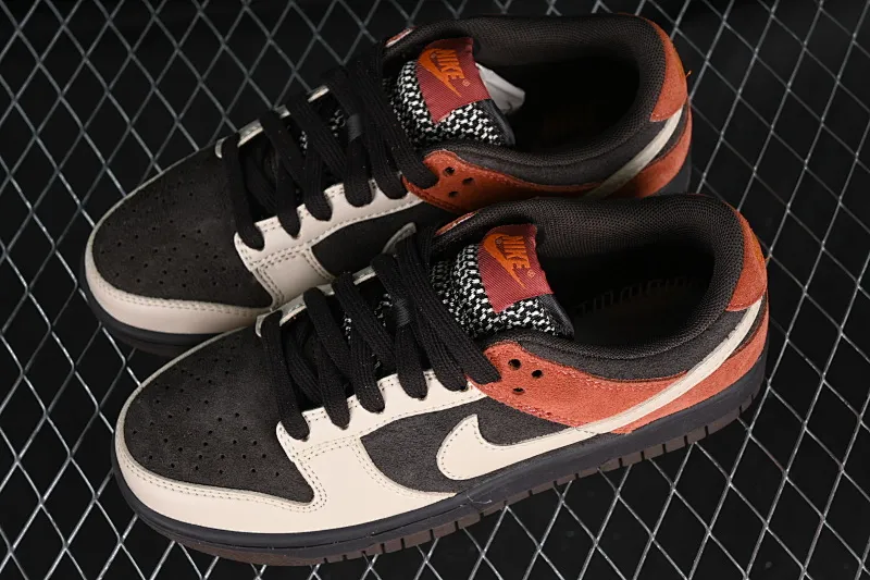 All Categories Nk SB Dunk Series Nk SB Dunk Low Low-top sneakers Cost-effective version Nk Dunk Low "Red Panda" Red Panda SB low-top sports and leisure sneakers FV0395-200